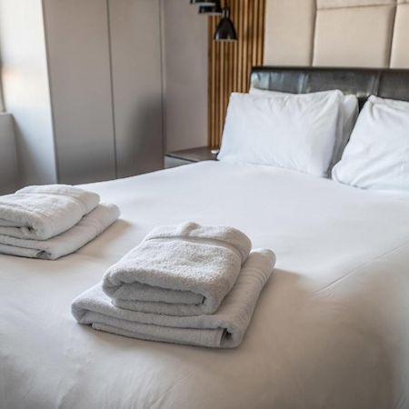 Canary Wharf Retreat With Free Secure Parking ロンドン エクステリア 写真