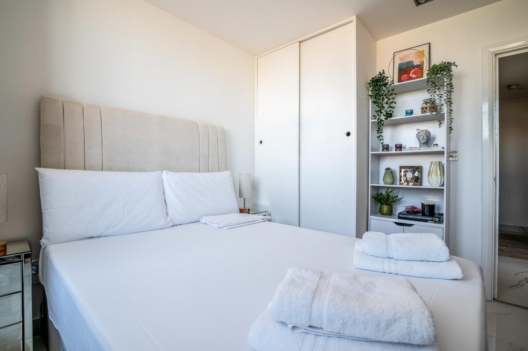 Canary Wharf Retreat With Free Secure Parking ロンドン エクステリア 写真